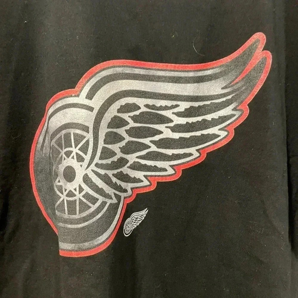 Detroit Redwings  Fanatics NHL T-Shirt - Picture 3 of 6